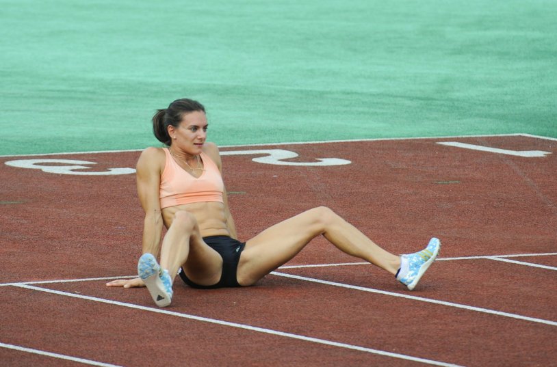 Elena Isinbaeva is piquant