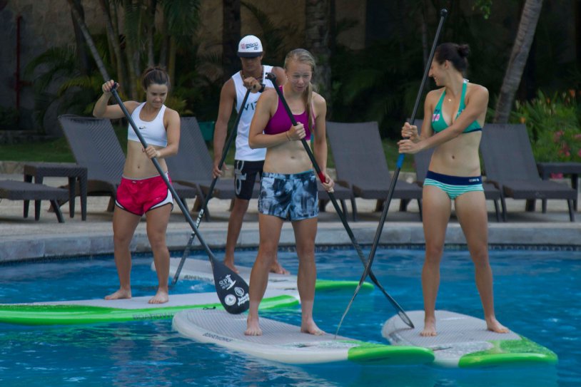 Tournament mesh of a woman