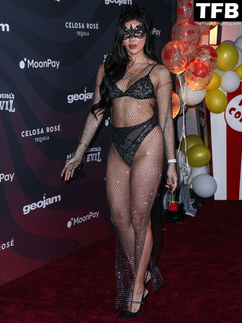 Scandalous outfits of celebrities