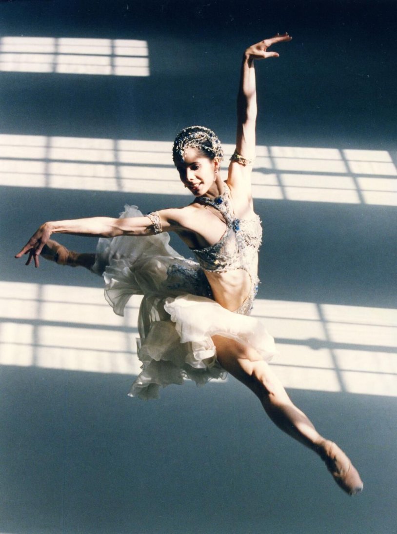 DARCEY BUSSELL BALLET DANCER