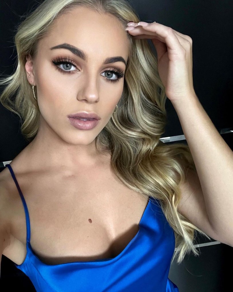 Anna Markovich football player