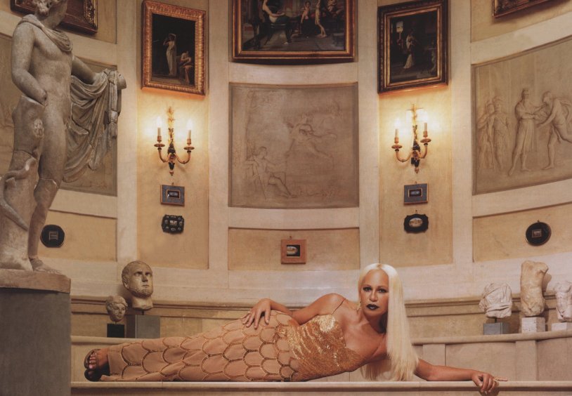 Donatella Versace in bikini