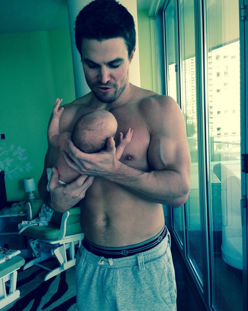 Stephen Amell green arrow