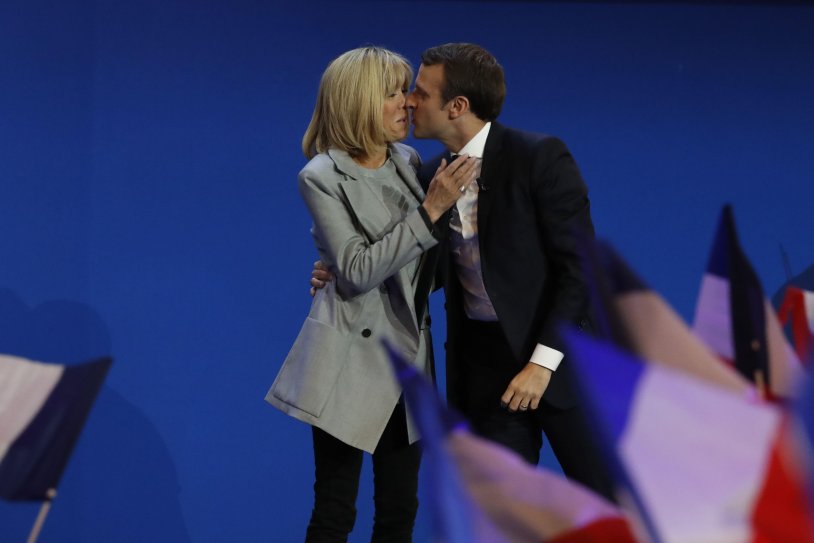 Macron and Bridget Kiss
