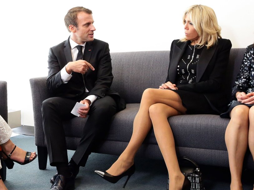 Brigitte Macron foot