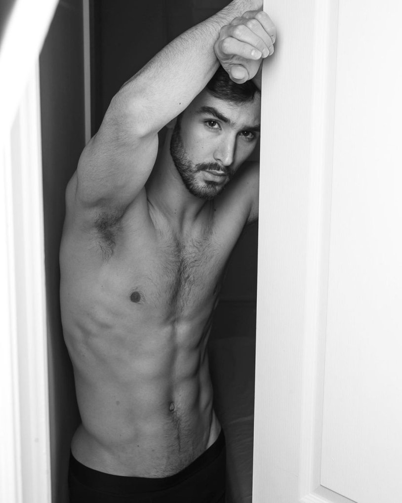 Guillaume Sizeron torson