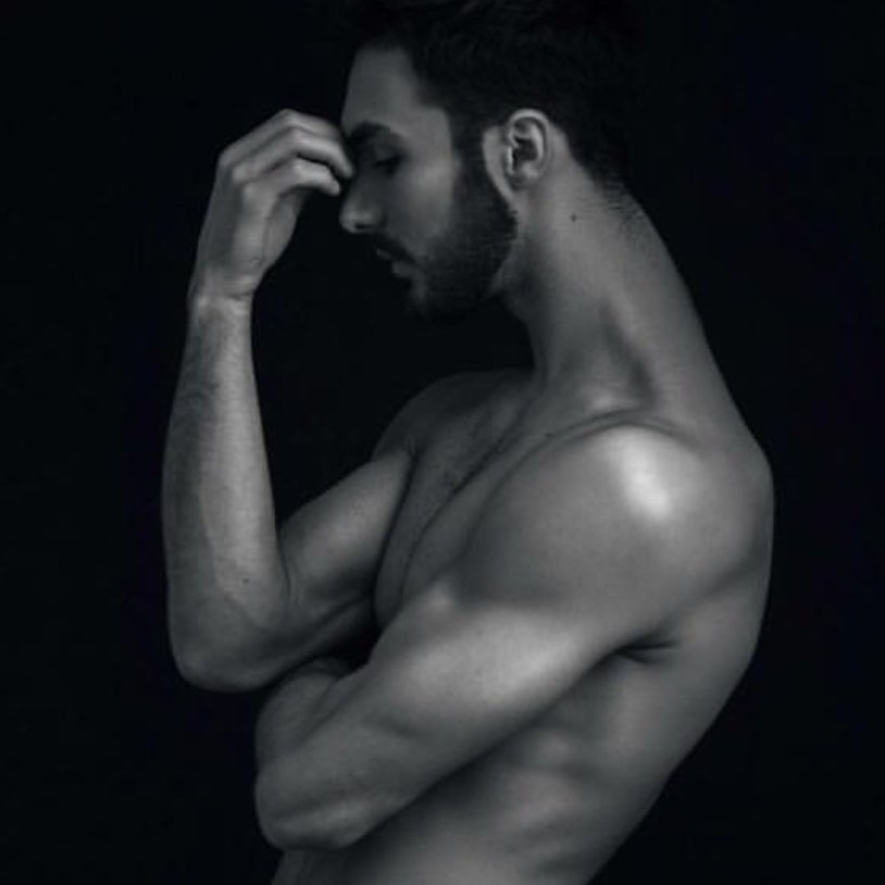 Guillaume Sizeron Naked