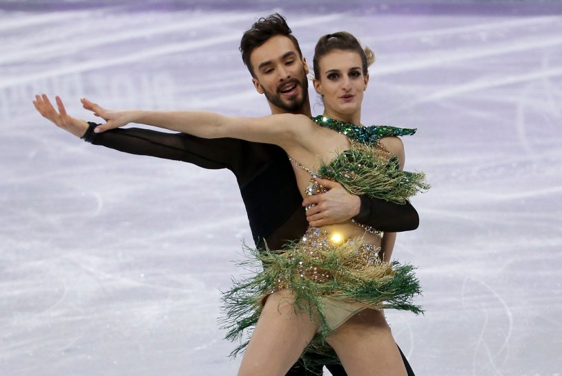 Papadakis and Sizeron 2018