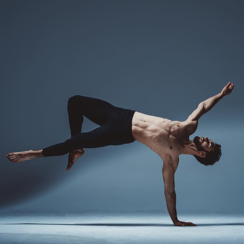 Ballet dancers men are naked