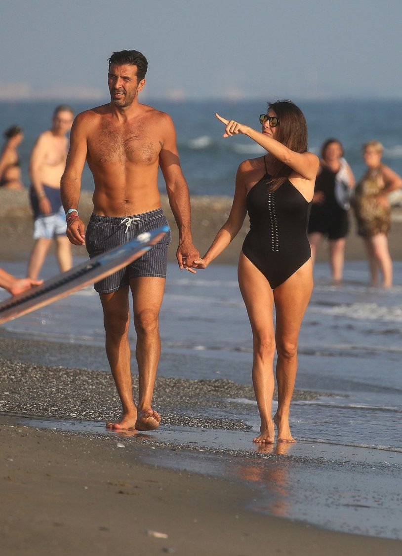 Brenna Hakabi photo heel