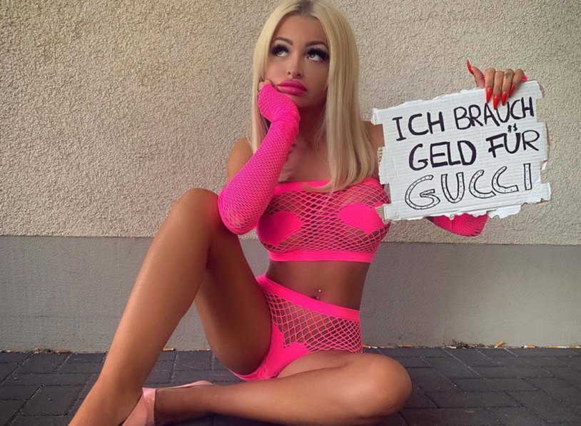 Reagan Fox in Nizhny