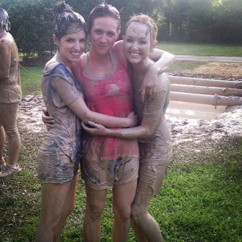 Anna Kendrick bed scenes