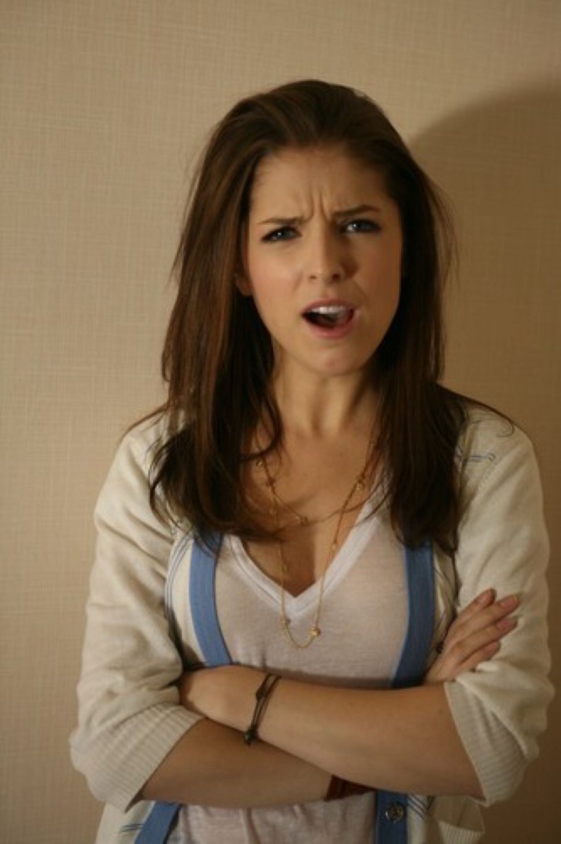 Anna Kendrick shower breasts