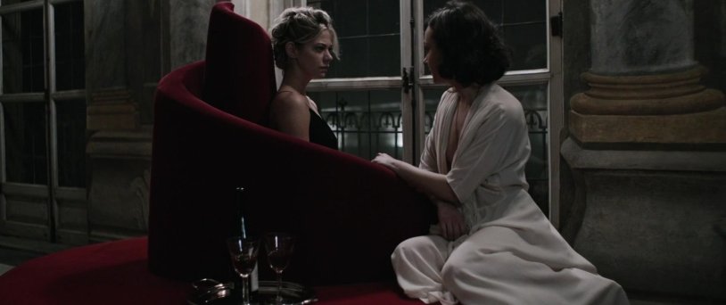 Alice Isaaz Lola Le Lann