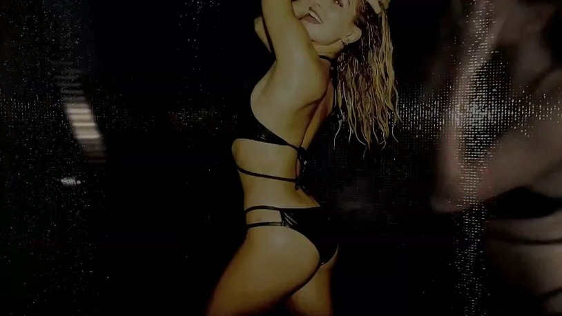 Hailey Baldwin Love Advent