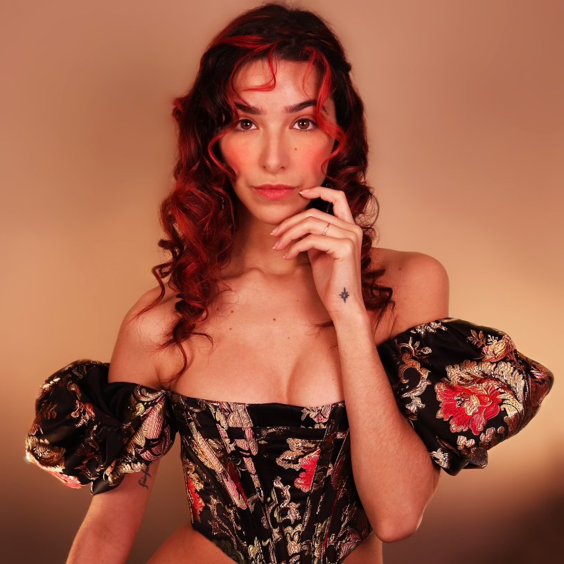 Actresses ASMR in Neggle