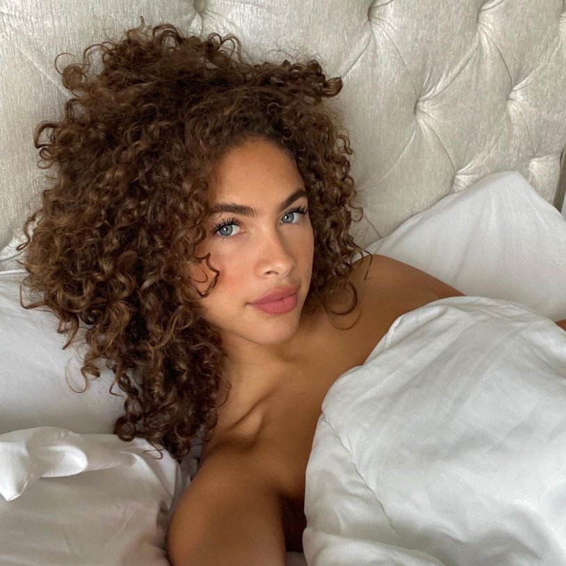 Camila Kendra how many years Kendra