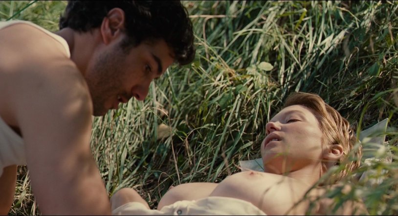 Lea Seyu French Bulletin Naked