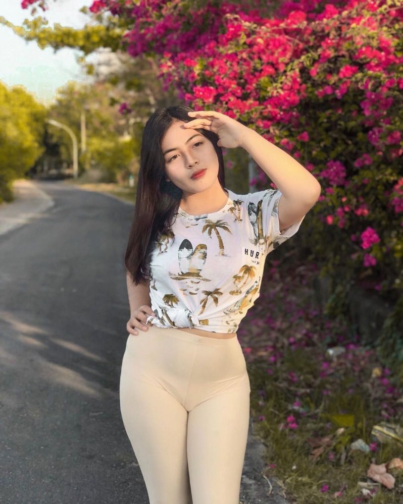 Sandrina Michelle Hot