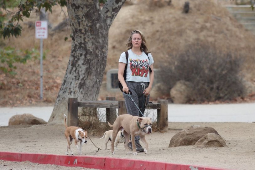 Cosmopolitan covers with Elizabeth Herley