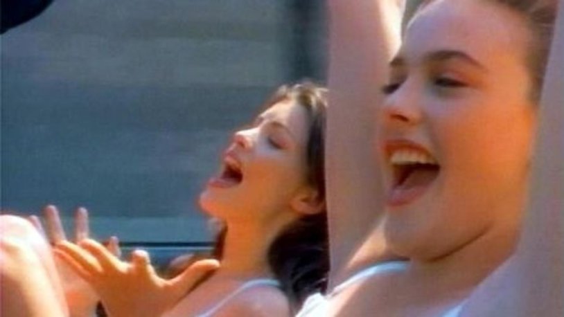 Alicia Silverstone Sexy