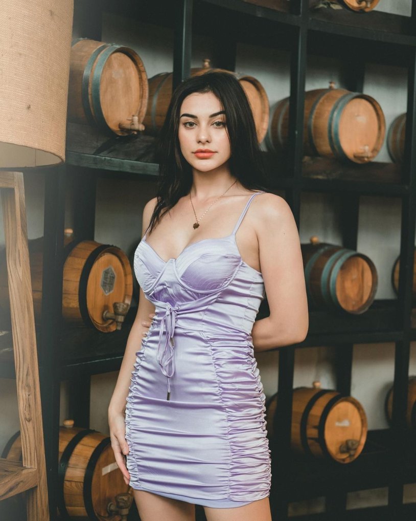 Alexandra Daddario Real Detective 18