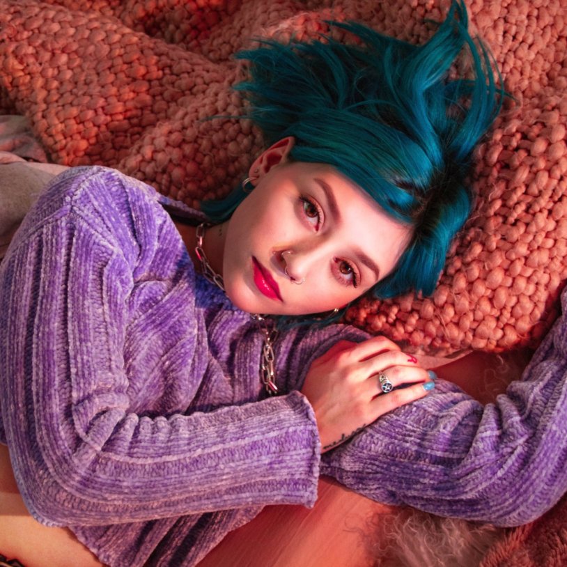 Singer with blue hair