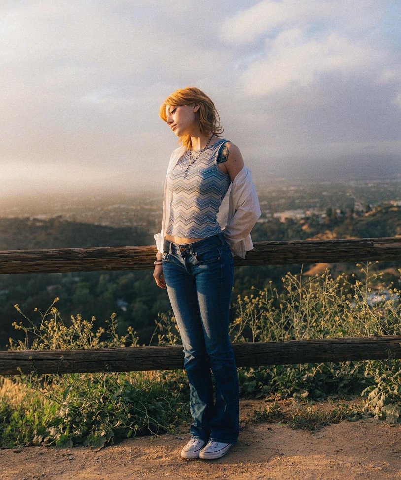 Kailee Morgue and Heather