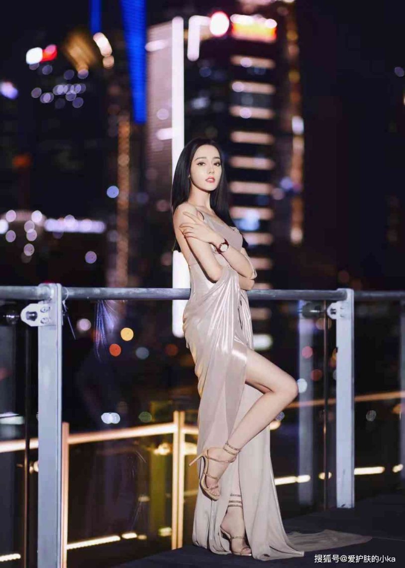 Dilrab Dilmurat is naked