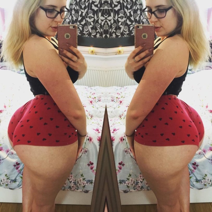 Sophie Turner cellulite