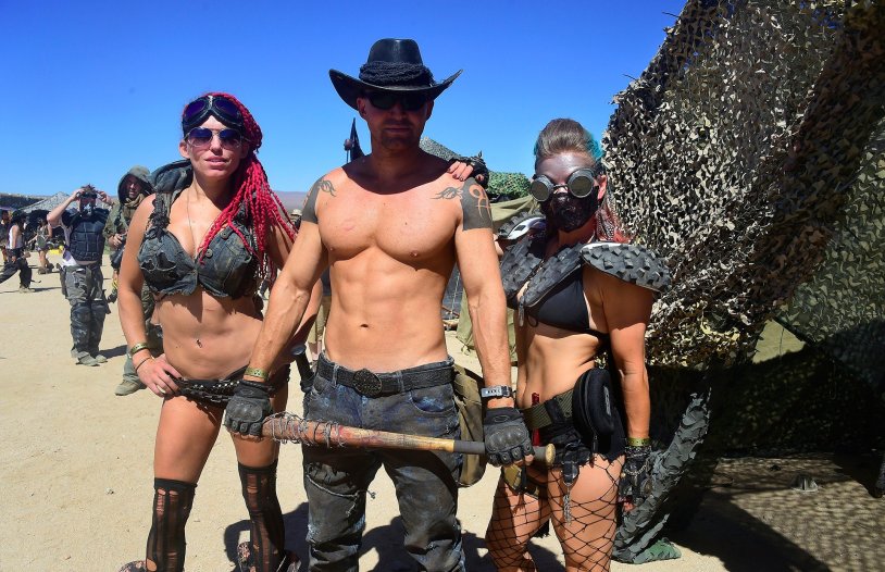 Stripper Mad Max Russia