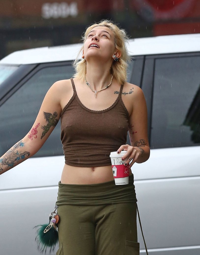 Paris Jackson hot