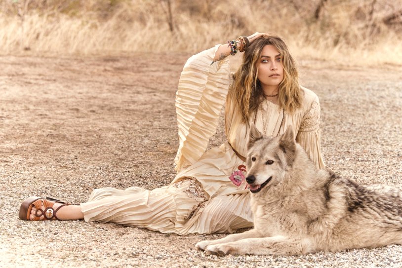 Black -white photos of girls from the back