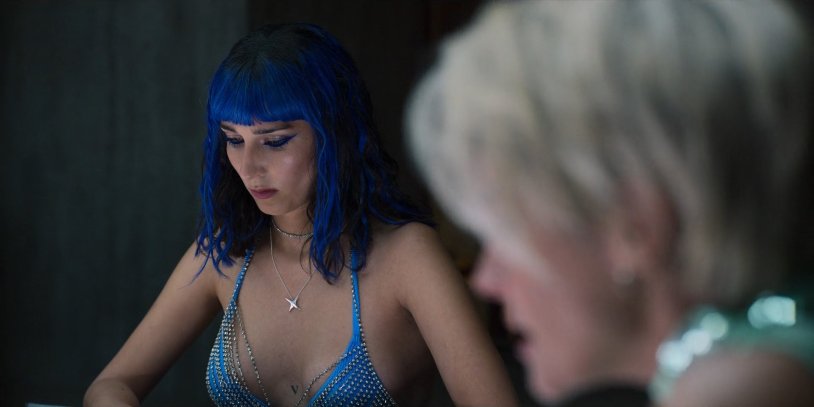 Belinda overheating of bikini