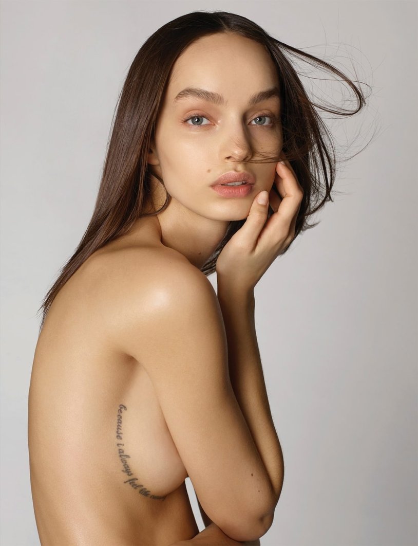 Luma Grothe in underwear