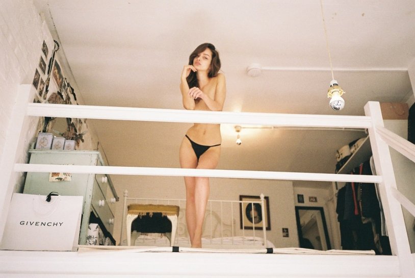 Luma Grothe Kupalnik model