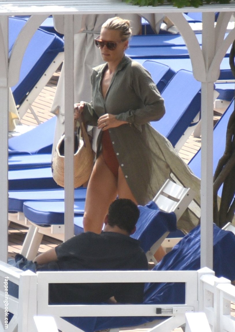 Babemollys nude onlys molly Sims! 2020-07-13