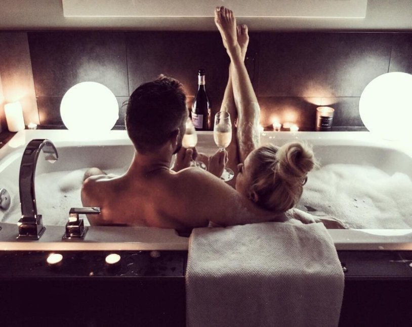 Man and woman in the bath