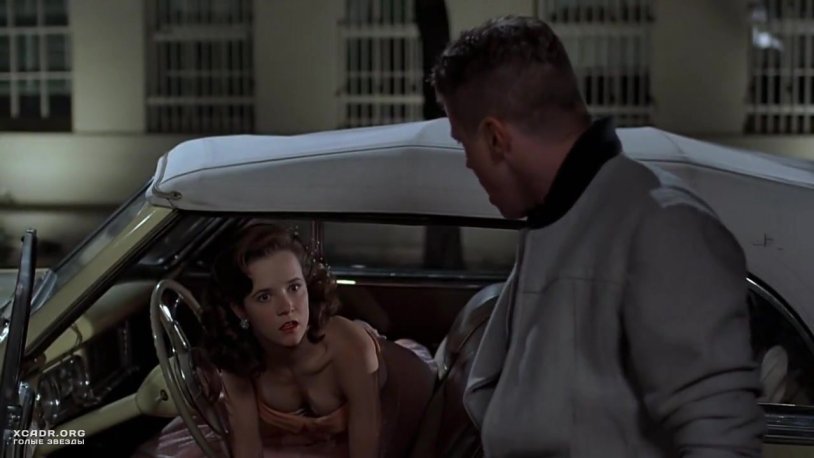 Lea Thompson and Hart Bochner in the Wild Life Nude