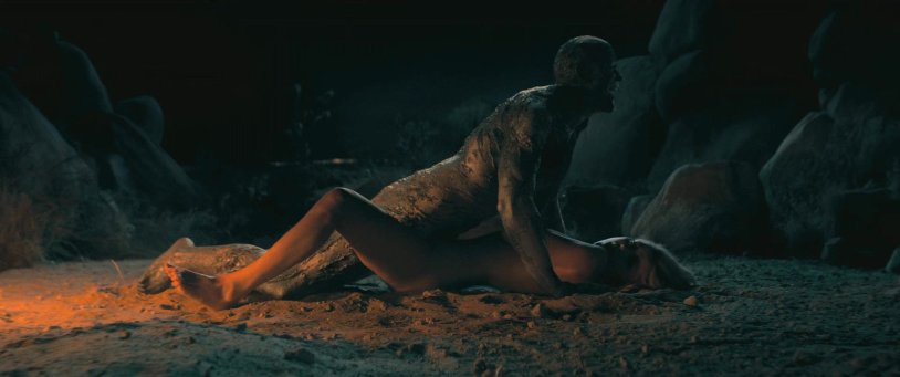 Actress Amber Hurd Tits