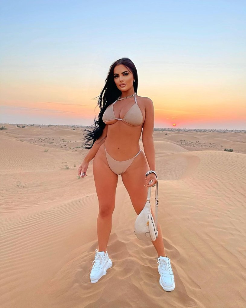 Stephanie Acevedo hot