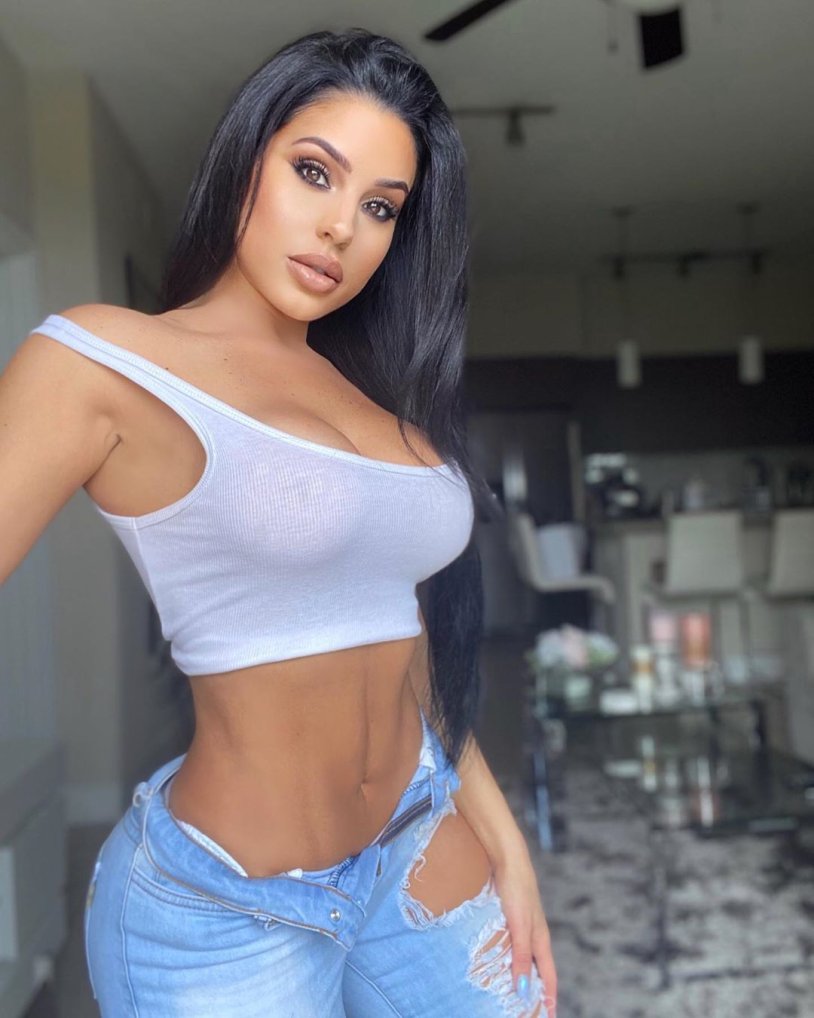 Stephanie Rodriguez model