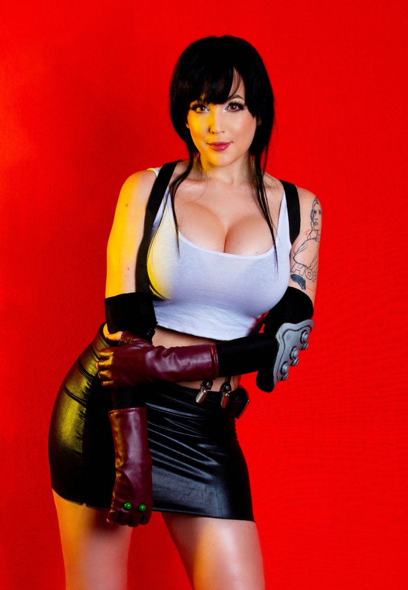 Cosplayer Nicole Mari Jean