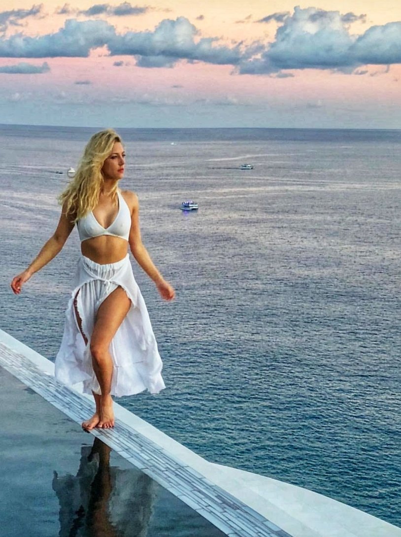 Katherine Winnik hold on to the end (2004)