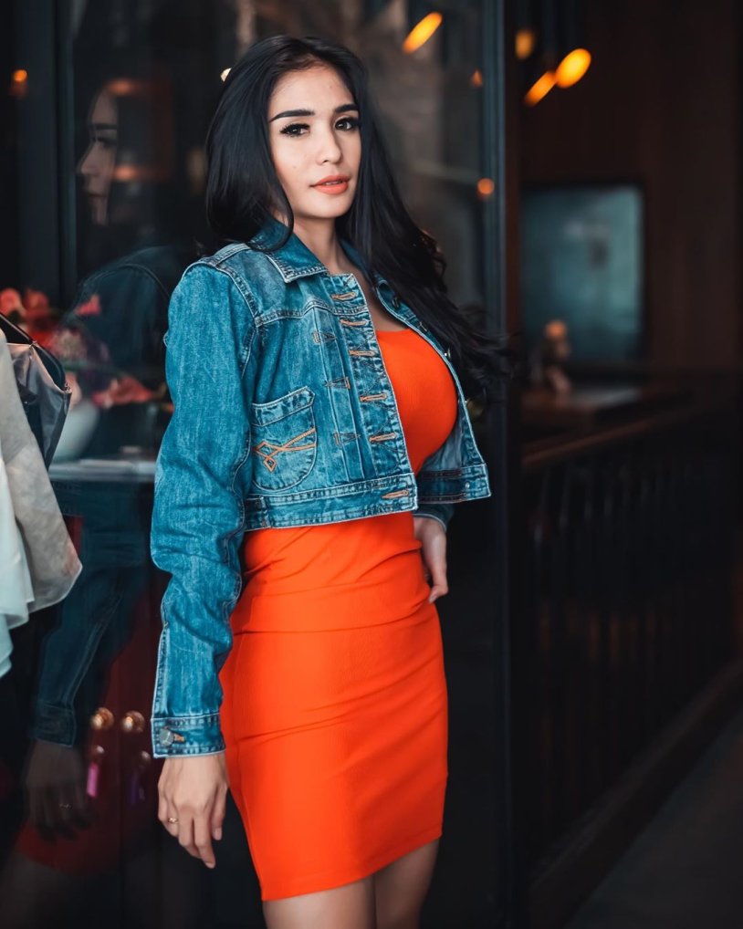 Beautiful Asian girl