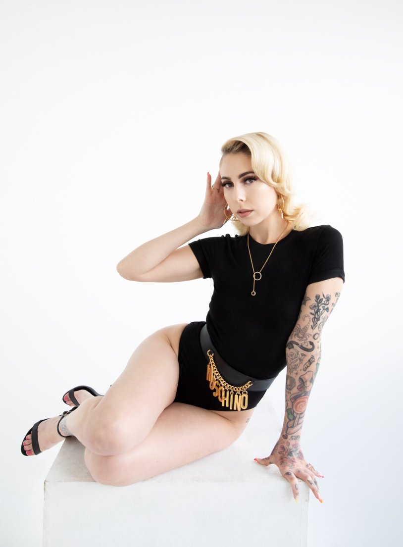 Lil Debbie Hot