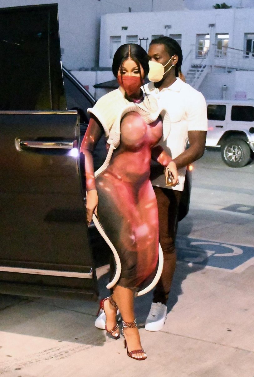 Cardi bi boobs striptease