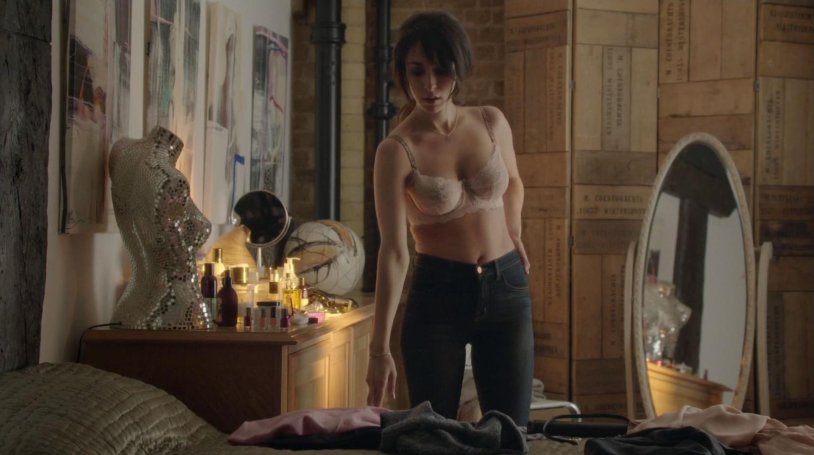 Geraldin Chaplin erotic scenes