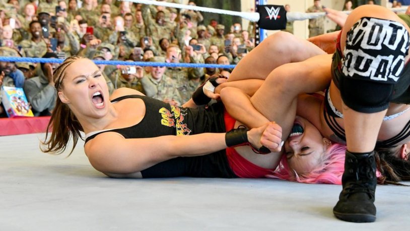 LIV Morgan vs Ronda Rosey