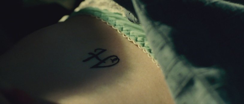 Piper Perry and 5 blacks